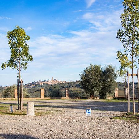 Agriturismo Castello Di Montauto San Gimignano Exterior photo