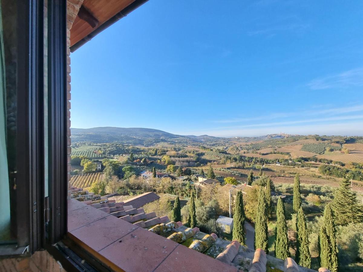 Agriturismo Castello Di Montauto San Gimignano Exterior photo