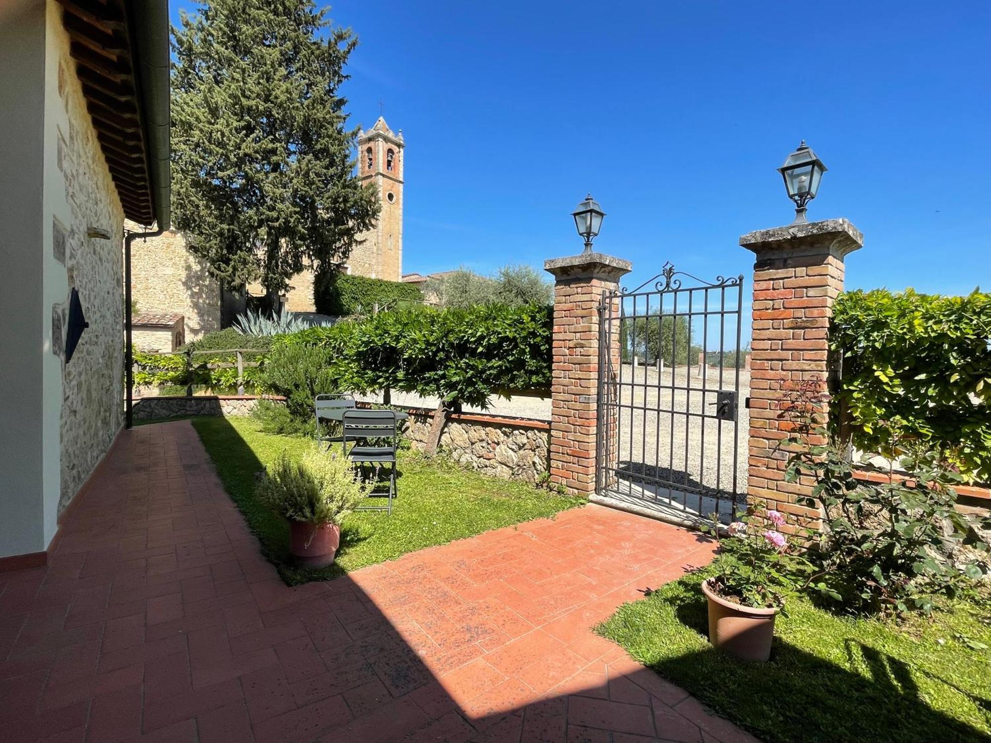 Agriturismo Castello Di Montauto San Gimignano Exterior photo